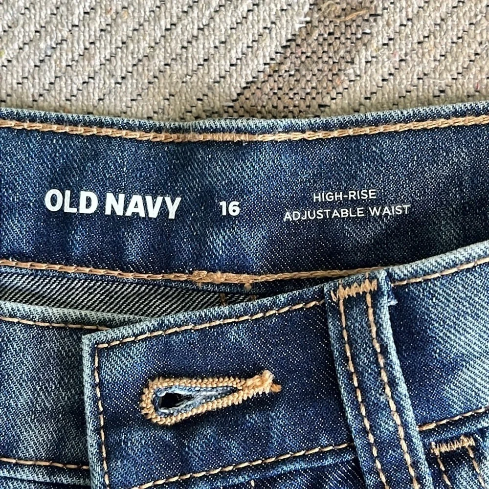 Old navy high-rise sky high adjustable waist Frayed-Hem blue jean shorts